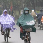 5 t4 150x150 Cách lựa chọn áo mưa và hướng dẫn đi xe máy khi trời mưa